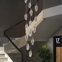 Lustre de Luxe pour Escalier, Multi-têtes, Doré, Cristal Transparent, Suspension Moderne pour Plafond Haut, Idéal Hôtel et Maison
