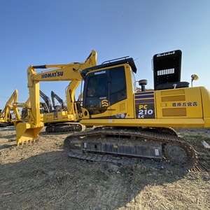 Excavadora de cadenas KOMATSU PC210LC usada de 21 toneladas en excelentes condiciones, perfecta para excavaciones pesadas y proyectos de infraestructura. - Product Image 1