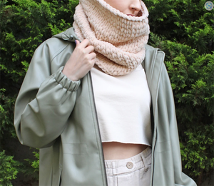 SZ1209 cadeau de noël <span class=keywords><strong>tricoté</strong></span> à la <span class=keywords><strong>main</strong></span> grosse écharpe <span class=keywords><strong>Snood</strong></span> cache-cou amical confortable Chenille hiver infini écharpe pour hommes femmes - Product Image 4