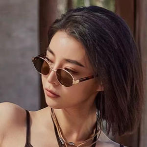 Lunettes de soleil ovales rétro en métal pour femmes, protection UV400, monture noire, petite taille, YC7742 - Product Image 4