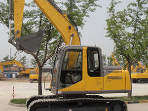 Excavadora de cadenas EU XE135B, 13200 kg, capacidad de cazo de 0.4-0.52 m, motor de marca superior, componentes hidráulicos, 1 año de garantía, alta capacidad de excavación - Product Image 2
