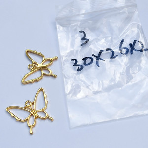 Accessoires de bijouterie en alliage Charm <span class=keywords><strong>papillon</strong></span> Colle creuse Blank Pendant Tray Bezel - Product Image 1