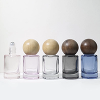 Flacons roll-on en verre coloré de 10 ml pour huiles essentielles et parfums, avec bouchon à vis mat coloré, rechargeables, pour sérum de soin de la peau