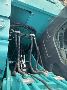 ค้นหาไอคอนที่คล้ายกัน รถขุดตีนตะขาบ KOBELCO SK75 มือสอง รถขุด KOBELCO SK60 70 75 55 50 รถขุดมือสอง - Product Image 4