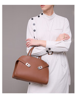Sac à main personnalisé pour femme, grande capacité, avec fermeture éclair et boucle métallique, sac à bandoulière élégant pour le quotidien, en polyester, multi-usages