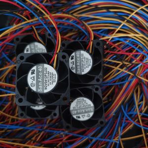 (Nouveau et original) PFB1224UHE-8F53 Delta 24V 2.40A De Refroidissement <span class=keywords><strong>fanfan</strong></span> - Product Image 1