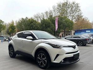 <span class=keywords><strong>ราคา</strong></span>ดีสำหรับรถยนต์โตโยต้า <span class=keywords><strong>C</strong></span>-<span class=keywords><strong>HR</strong></span> รุ่นปี <span class=keywords><strong>2018</strong></span> เครื่องยนต์ 2.0 ลิตร รุ่น Luxury พร้อมหลังคาซันรูฟ รถ SUV ขนาดเล็ก สภาพดี รถมือสอง มีรถพร้อมส่ง ขายดี - Product Image 3