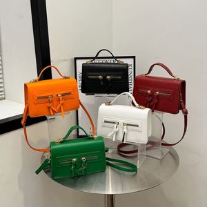 Sacs à main pour femme Maxfree, nouveaux modèles d'automne avec fermeture éclair, sacs bandoulière pour femme, sacs de couleur bonbon tendance pour femmes - Product Image 1