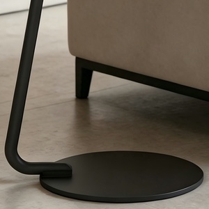 Table d'appoint de canapé pour salon, table d'appoint ronde en bois, table de chevet pour enfants au design sculptural - Product Image 3