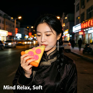 Boîte Mystère Pizza Squishy en Gros – Jouet Sensoriel Élastique Doux à Presser pour Femmes, Soulagement du Stress Quotidien, Détente et Divertissement, Idée Cadeau - Product Image 6