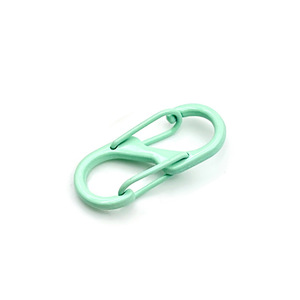 Mosquetón de aleación de zinc con doble cabezal en forma de S para escalada y fijación de botellas de agua - Product Image 1