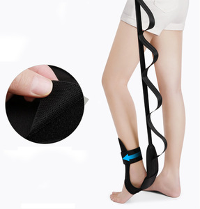 Prodotto per Sport e Intrattenimento: <span class=keywords><strong>Fascia</strong></span> Elastica per <span class=keywords><strong>Stretching</strong></span> di Piede e Polpaccio, per Fascite <span class=keywords><strong>Plantare</strong></span>, Correzione Articolazioni della Caviglia e Riabilitazione - Product Image 1