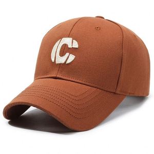 Gorra de béisbol unisex de 6 paneles con visera rígida de algodón, bordado personalizado de la letra 'C', ajustable, con hebilla plateada cobriza, estilo urbano. - Product Image 6