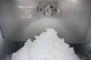 Máquina de Hielo Granular de Acero Inoxidable con Compresor y Enfriamiento por Agua para Uso Comercial, Capacidad de 40 kg - Product Image 2