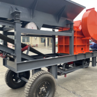 Expert en concassage de sable et de gravier, concasseur à mâchoires mobile diesel 300*500 le plus vendu avec bande transporteuse.