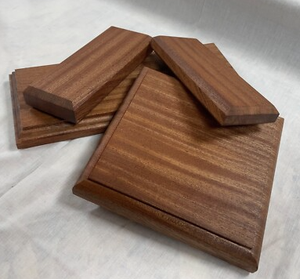 Bases et supports de mannequin en acajou massif - Product Image 2