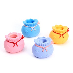 Nouveau jouet anti-stress à presser en forme de petit lapin, sac porte-bonheur musical à pincer - Product Image 2