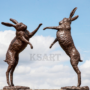 Escultura de Conejo de Bronce Realista con Técnica de Fundición y Diseño Travieso para Decoración de Jardín Exterior - Product Image 6