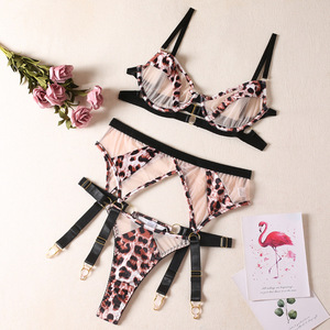 Catálogo <span class=keywords><strong>de</strong></span> Lencería Sexy Cow Lingerie, Conjunto <span class=keywords><strong>de</strong></span> Lencería <span class=keywords><strong>de</strong></span> Leopardo <span class=keywords><strong>de</strong></span> 3 Piezas, Conjunto <span class=keywords><strong>de</strong></span> Sujetador con Push-Up y Vendaje, Atuendo <span class=keywords><strong>de</strong></span> Mujer Desnuda Extremadamente Sensual - Product Image 2