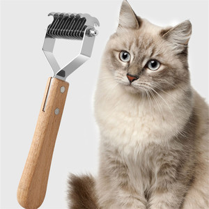Demir ve Ahşap Saplı Köpek ve Kedi Tüy Tarama Tarağı - Düğümleri, Tüy Dökülmelerini ve Gevşek Tüyleri Giderir - Product Image 5
