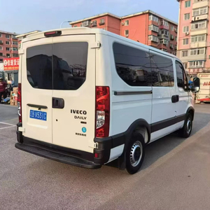 Furgoneta <span class=keywords><strong>Iveco</strong></span> <span class=keywords><strong>Daily</strong></span> Usada, <span class=keywords><strong>9</strong></span> Asientos, Motor Diésel, Transmisión Manual, Cilindrada 2.0T, Bajo Consumo de Combustible - Product Image 1