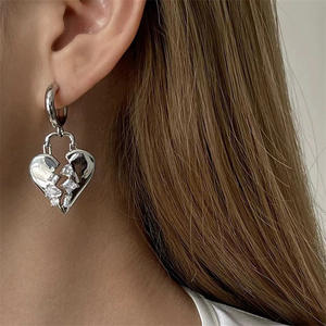 Orecchini pendenti a cuore in argento tibetano con strass di cristallo incastonati a griffe, stile romantico, gioielli da festa per donna - Product Image 4