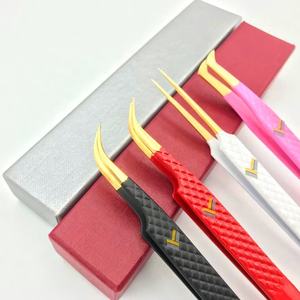 Gold Tip Diamond Grip Calidad Premium Logotipo personalizado Pinzas para extensión de pestañas Tipo de Punta puntiaguda de acero inoxidable sostenible - Product Image 1