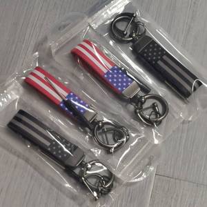 Bán Buôn Tùy Chỉnh Chính Hãng Giả Bện Da Vòng Lặp Tua Vòng Tay Dây Buộc D-Ring Túi Quyến Rũ Mặt Dây Chuyền Mỹ Cờ Xe Keychain - Product Image 4