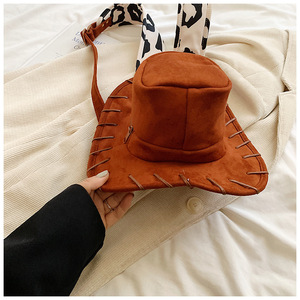 Venta al por mayor sombrero <span class=keywords><strong>de</strong></span> vaquero forma bolso <span class=keywords><strong>de</strong></span> las mujeres dibujos animados juguete sombrero mochila creativa divertida forma mochila - Product Image 4