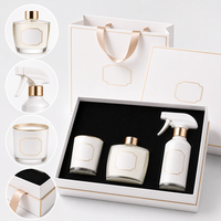 Ensemble cadeau personnalisé de diffuseur de parfum à trois pièces, bougie et spray d'ambiance