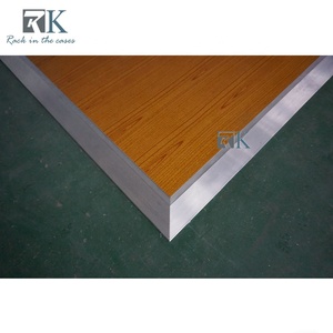 Plancher de danse en bois jaune à grain de bois, assemblable et démontable - Product Image 4