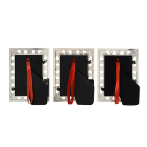 Cadre photo familial de Noël multicolore de luxe, écologique, fabriqué en alliage de zinc durable - Product Image 3