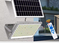 Lampe LED d'extérieur de bonne qualité 100 watts Réflecteur RVB Projecteur solaire Option différente