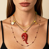 Collier Multicouche Femme Tendance OEM/ODM, Design Vintage Crevette Rouge Empilée, Perles Colorées, Tournesol