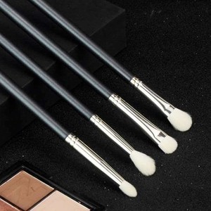 4pcs Goat Hair Eyeshadow Makeup Brush Set Soft <b>Eye</b> Blending Birch Wood Handle Matte Black Private Label Cosmetic <b>Eye</b> Brushes Kit - Product Image 5