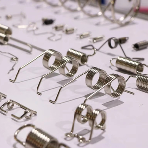 Удлинительная пружина по индивидуальному заказу, металлическая пружина сжатия, сталь, углеродистая сталь, миниатюрные пружины сжатия - Product Image 1