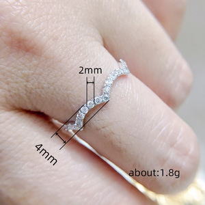 Elegante Anello Sottile a Corona Stile Principessa Minimalista Gioielli Moda Donna per Uso Quotidiano Regalo Chic - Product Image 3