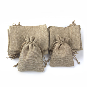 Sac en toile de jute naturelle écologique avec cordon de serrage, logo et couleur personnalisés, petit sac cadeau pour mariage, sac anti-poussière - Product Image 3