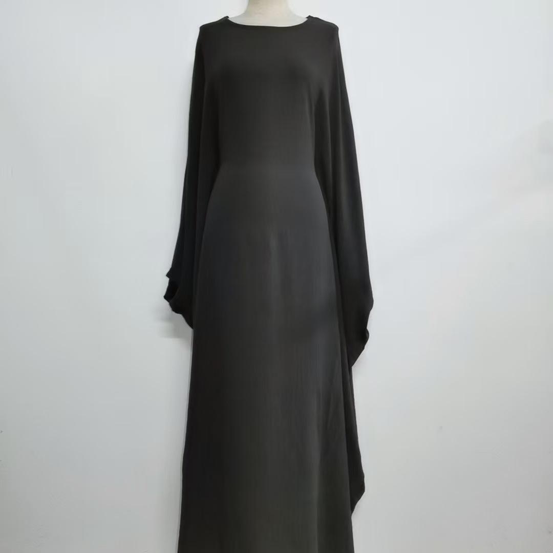 สีเทาเข้ม