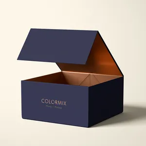 कस्टम सजावटी प्यारा चुंबक फ्लैट पैक उपहार बॉक्स के साथ होलोग्राफिक उभरा गत्ता कागज चुंबकीय जूता पैकेजिंग बॉक्स लोगो