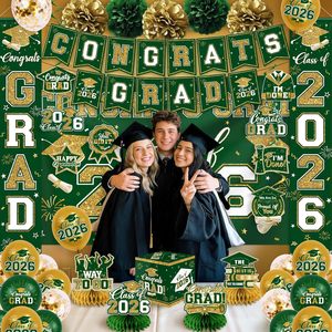 Décorations de remise de diplôme vert et or 2026, <span class=keywords><strong>Kit</strong></span> tout-en-un <span class=keywords><strong>avec</strong></span> bannière « Félicitations diplômé », toile de fond, panneau de porche et ballons - Product Image 2