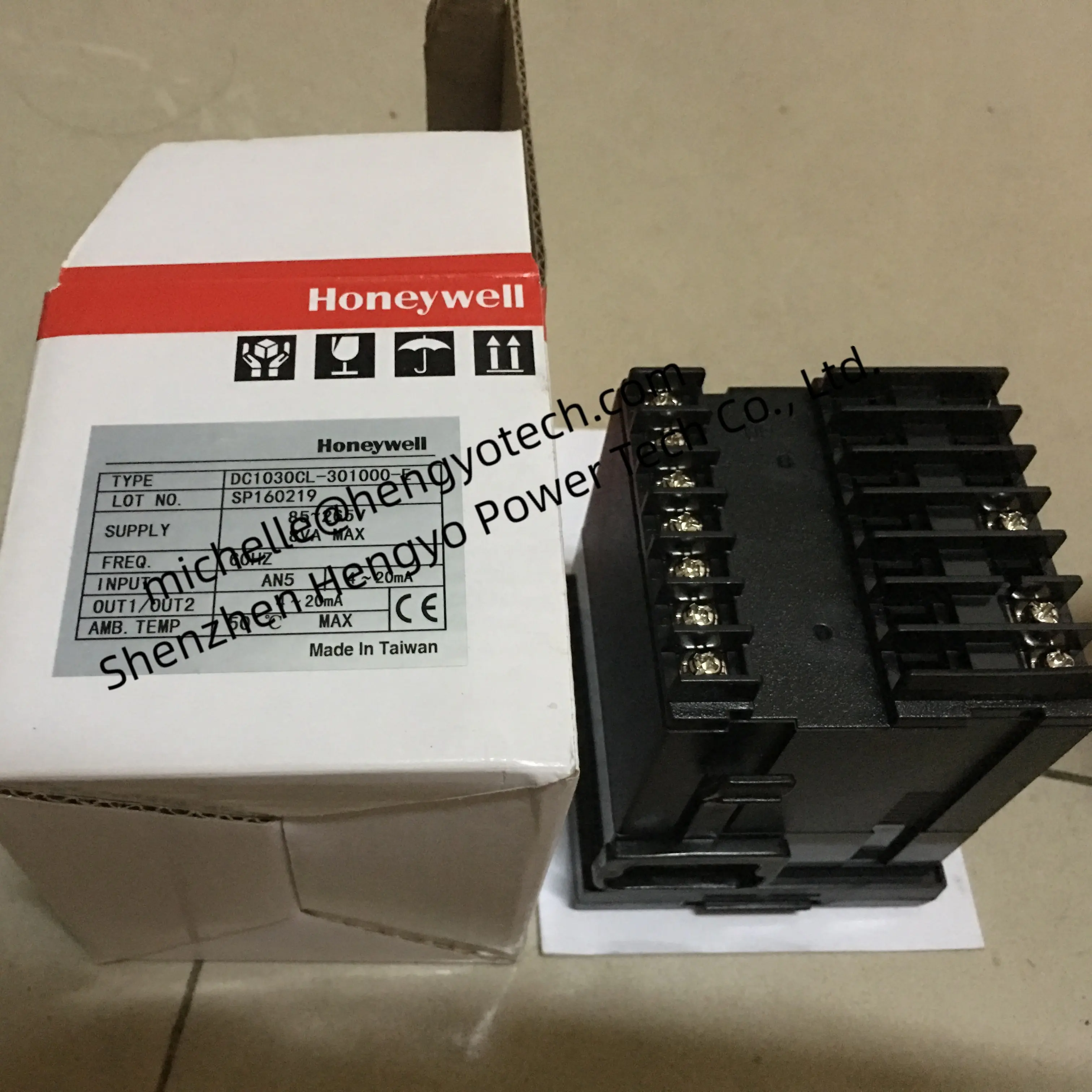 Honeywell PID温度コントローラーDC1010CR-202000-E