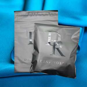 MOQ 100 Piezas Bolsas de Envío de Polietileno Negro Mate, Bolsas de Correo Impermeables, Bolsas de Envío para Ropa, Camisetas y Sudaderas - Product Image 5