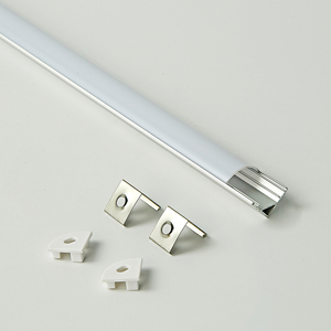 Profilé en aluminium <span class=keywords><strong>LED</strong></span> d'<span class=keywords><strong>angle</strong></span> à 45 degrés 1616H avec diffuseur opale pour éclairage linéaire <span class=keywords><strong>LED</strong></span> - Product Image 1