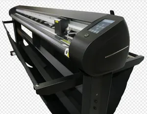 98' M2500 Auto Contour Vinyl Cutting Plotter Customized For Cloth Film With Camera