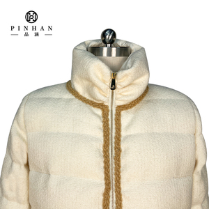 Veste matelassée élégante en laine conçue pour les femmes Golden Stripe Decoration Stand Collar Grace Style Down Puffer Coat Ladies - Product Image 2