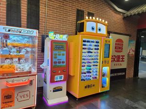 Tùy chỉnh phong cách Đồ chơi viên nang Máy bán hàng tự động với màn hình cảm ứng cho trẻ em Búp bê đồ chơi máy bán hàng tự động - Product Image 6