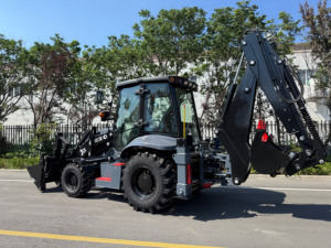 New Mini 4x4 bánh xe <span class=keywords><strong>backhoe</strong></span> <span class=keywords><strong>loader</strong></span> máy xúc máy kéo với hai năm bảo hành miễn phí vận chuyển động cơ lõi và thành phần động cơ - Product Image 2