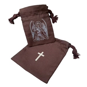 Bolsa de Algodón Lavado con Cordón, 100% Algodón, Bolsa de Regalo Color Chocolate Oscuro, Impresión de Logotipo Personalizado - Product Image 1