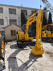 Excavatrice KOMATSU PC56, poids en ordre de marche de 5 tonnes, moteur avec godet de terrassement d'une capacité de 0,12 m³, équipement de construction d'occasion - Product Image 2